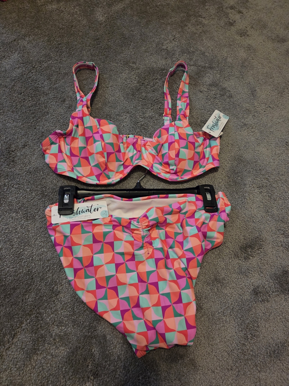 NWT Pink Coral & Aqua Geometric Underwire Bikini